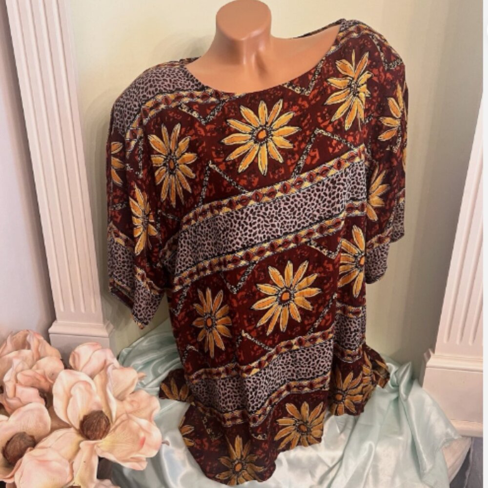 EXCLUSIF. Size Medium. Pullover. Rayon. Floral. Border Print. Chiffon. B120